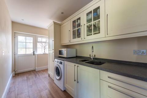 Woodside Forest Road, Effingham Junction, Leatherhead, KT24 5HL
