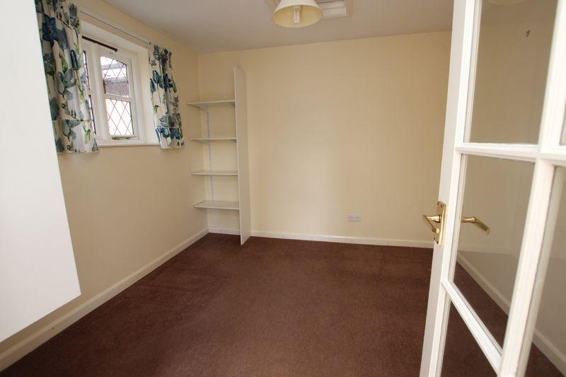 Bedroom/office