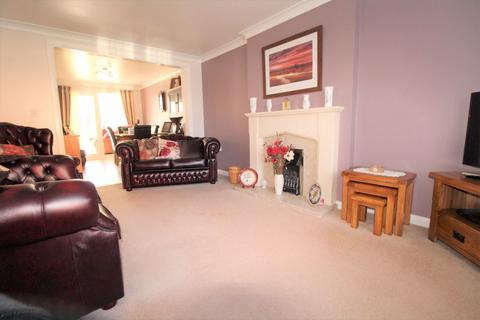 7 Bulrush Close, Brownhills, Walsall, WS8 6DB