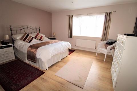 7 Bulrush Close, Brownhills, Walsall, WS8 6DB