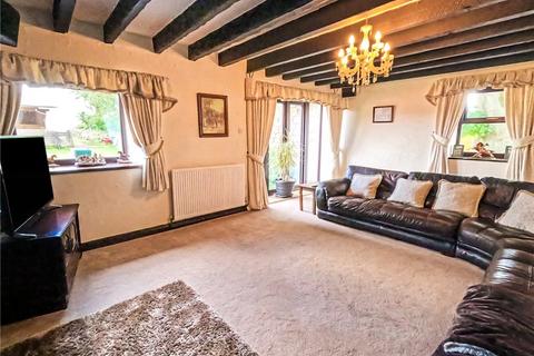 7 bedroom detached house for sale - Larkfield, Riddlesden, Keighley, West Yorkshire, BD20