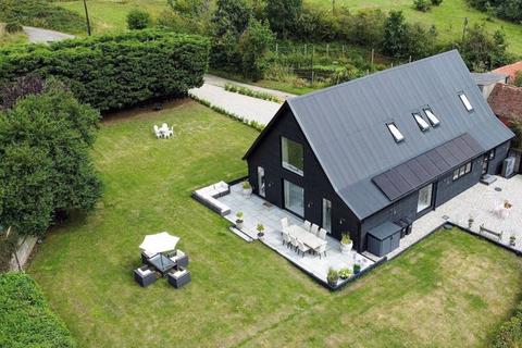 The Black Barn Magpie Lane, Little Warley, Brentwood, CM13 3DZ