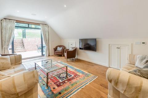 4 bedroom detached house to rent, Dorking Road, Abinger Hammer