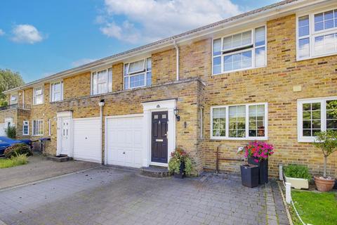 3 bedroom terraced house for sale, Laura Close, Enfield