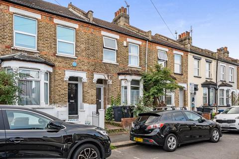 45 Edward Road, Coulsdon, CR5 2NQ