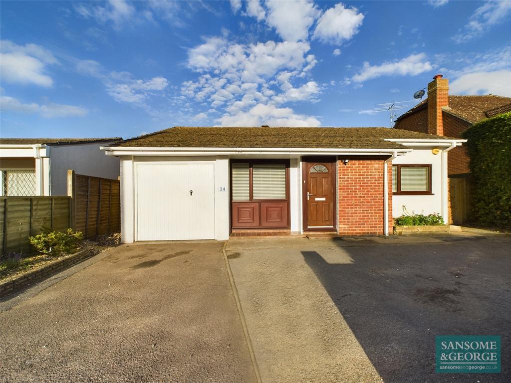 Church Road, Pamber Heath, Tadley, Hampshire, RG26 3 bed bungalow for