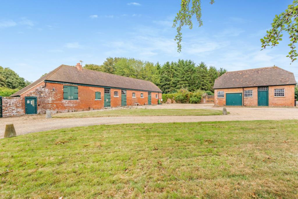 Outbuilding/Store
