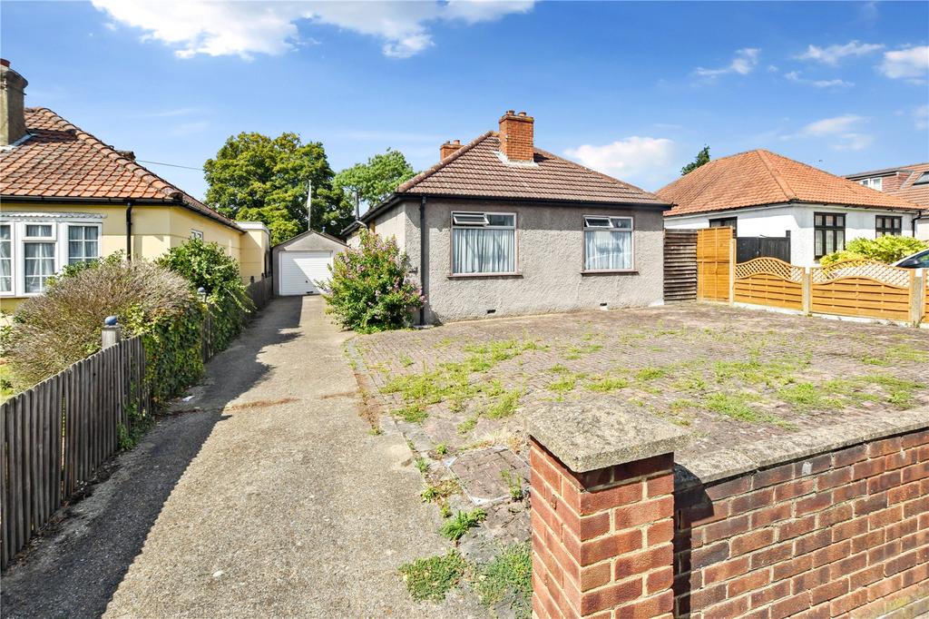 Arbuthnot Lane, Bexley, Kent, DA5 3 bed bungalow for sale £525,000