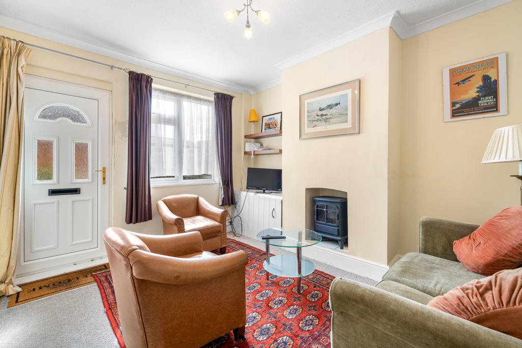 Belle Vue Road, Lincoln, Lincolnshire, LN1 1HH 2 bed terraced house for