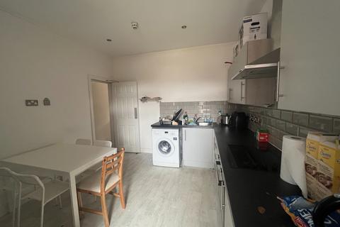 1 bedroom in a house share to rent, HMO Room 1, Earlesmere Avenue