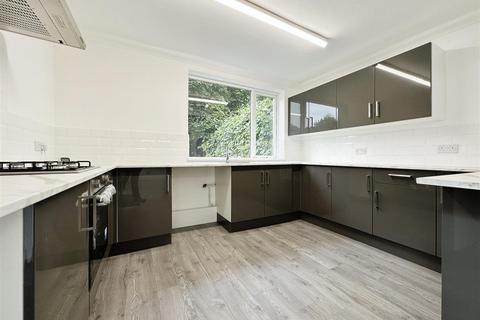 136 Boulevard, Hull, HU3 2UE