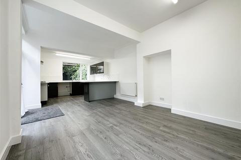 136 Boulevard, Hull, HU3 2UE