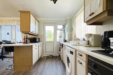 38 Highfield Close, Sutton On Hull, Hull, HU7 4UA