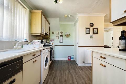 38 Highfield Close, Sutton On Hull, Hull, HU7 4UA