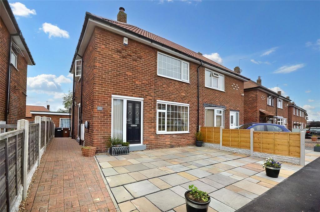 Elm Avenue, Kippax, Leeds, West Yorkshire 2 bed semidetached house for