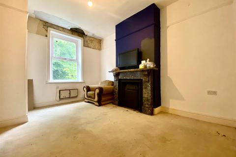2 bedroom end of terrace house for sale - Fartown Green Road, Huddersfield
