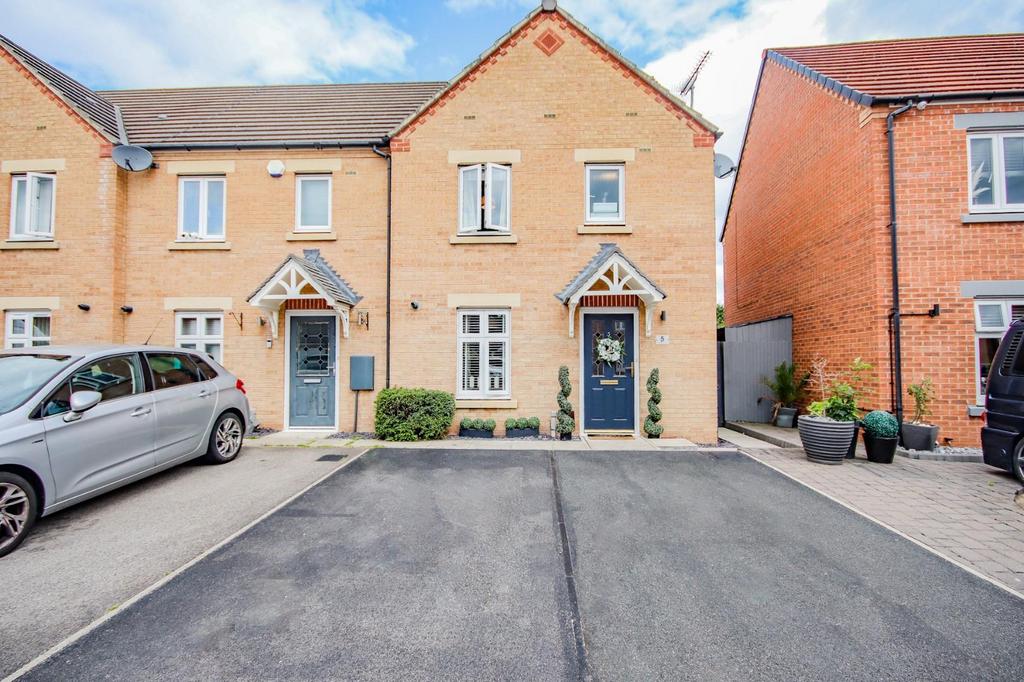 Red Admiral Close, Willow Gardens, StocktonOnTees, TS19 8EN 4 bed end