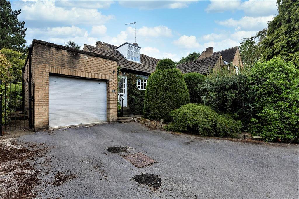 Garage and front ext.jpg