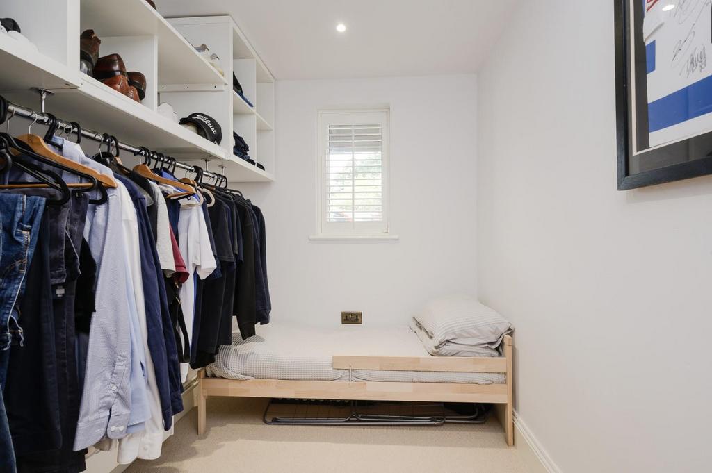 63b Chertsey Road-4.jpg