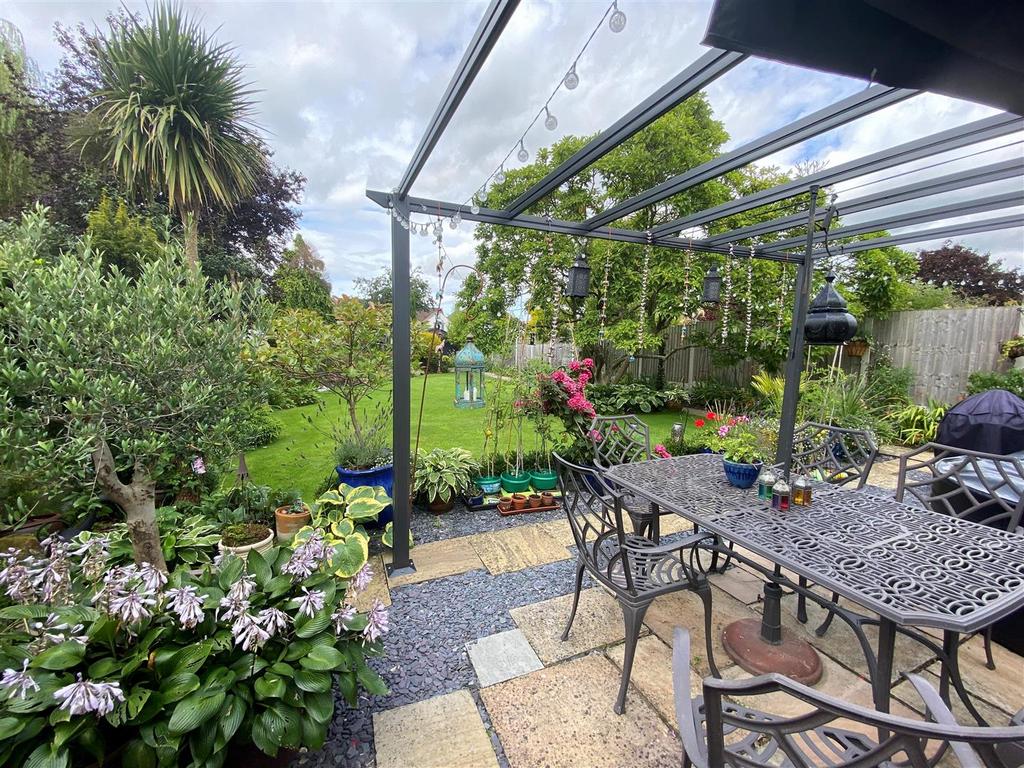 Garden 3.jpg
