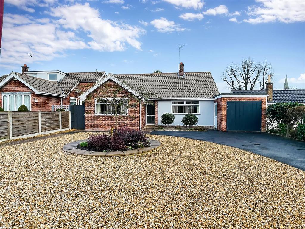 Halloughton Road, Southwell 3 bed detached bungalow for sale £449,950