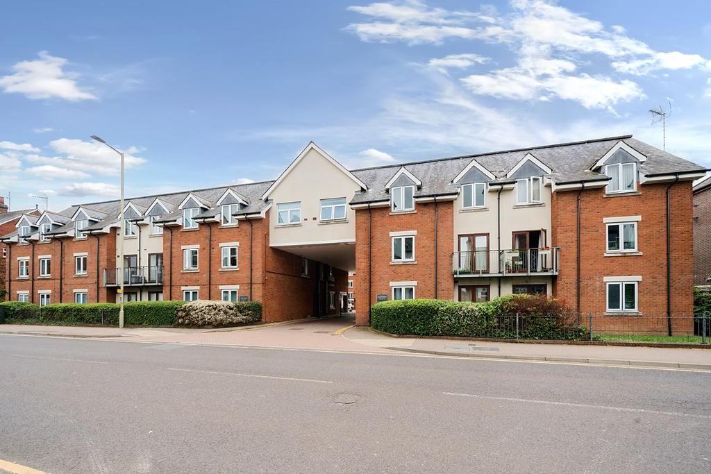 Sanders Place, Walsworth Road, Hitchin, SG4 2 bed apartment for sale