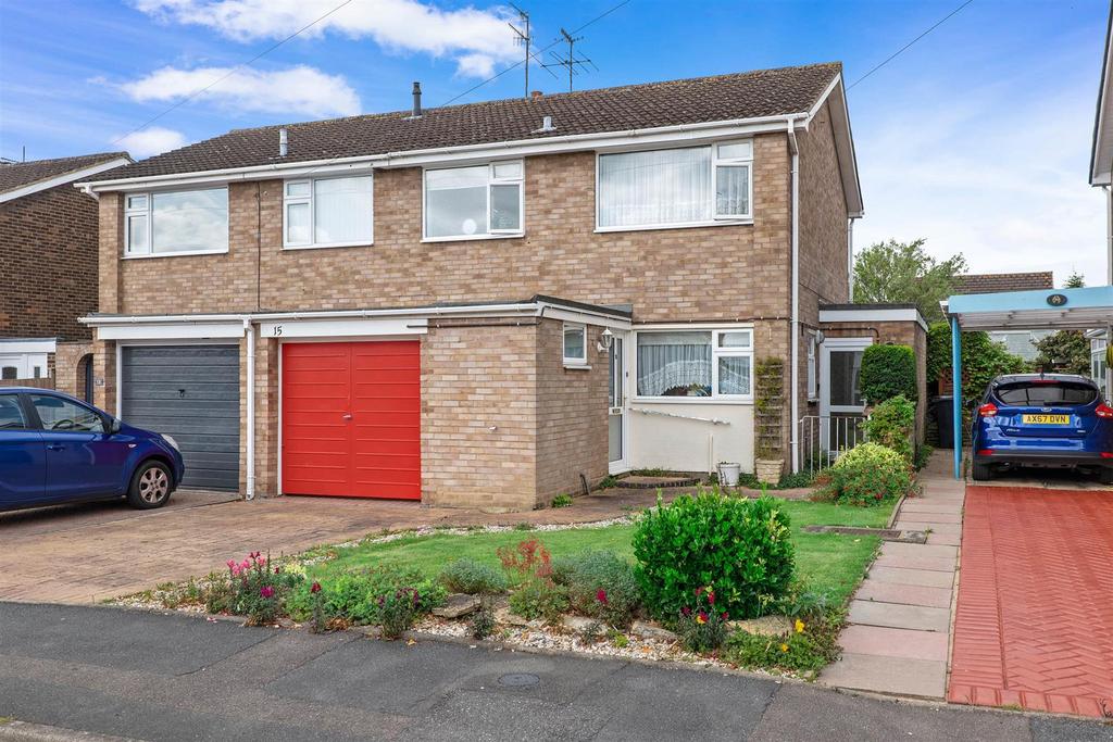 Berryfield Road, Evesham 3 bed semidetached house for sale £275,000