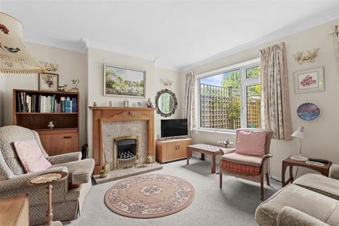 15 Berryfield Road, Evesham, WR11 2QD