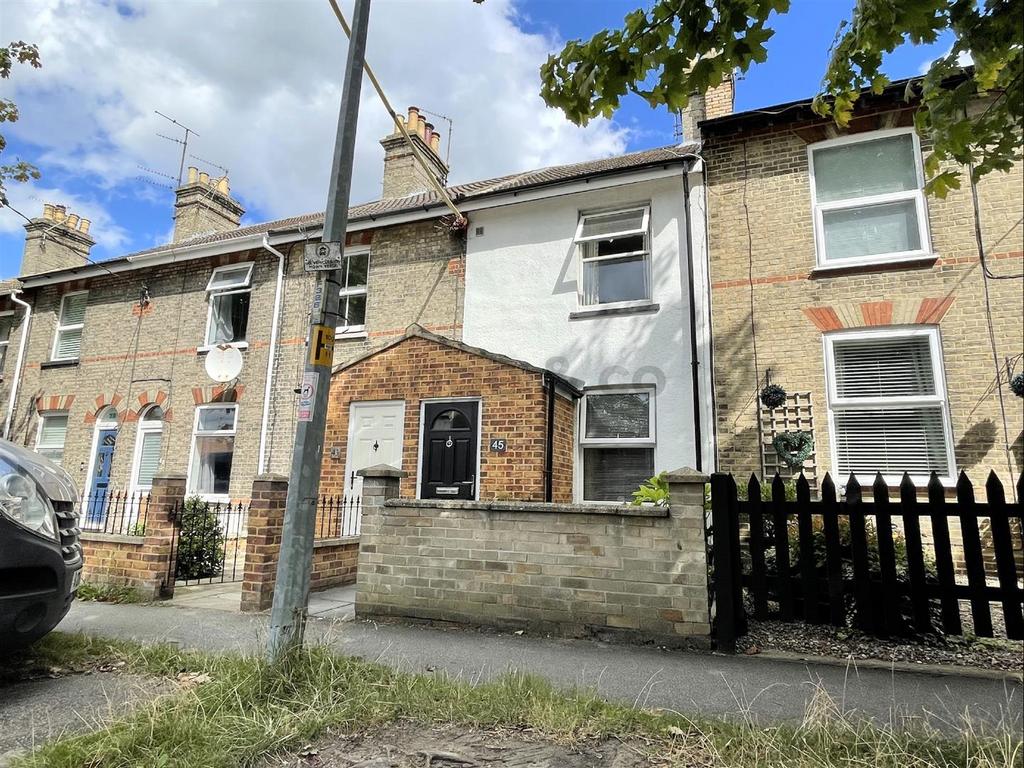 Sycamore Avenue, South Oulton Broad, Lowestoft 3 bed terraced house for