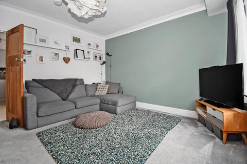 171 Apperley Road, Idle, Bradford, BD10 0AX