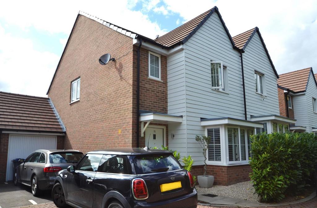 Reed Close, Buntingford, SG9 9GU 3 bed semidetached house for sale £