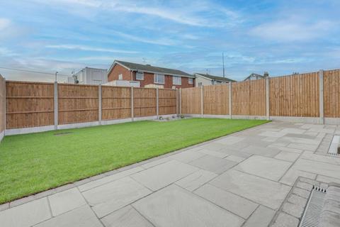 4 bedroom detached house for sale, Winterswyk Avenue, Canvey Island