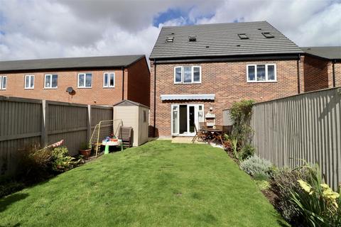 20 Beales Close, Market Weighton, York, YO43 3RU