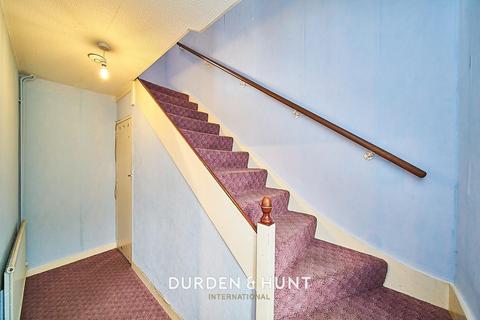 5 Passfield Drive, London, E14 6QJ