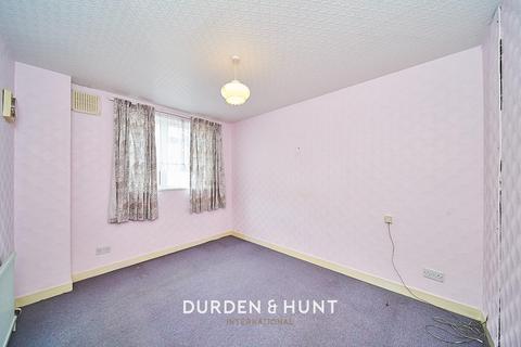 5 Passfield Drive, London, E14 6QJ