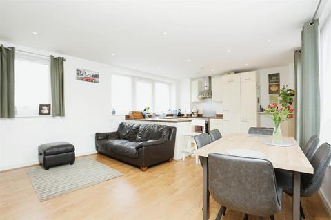 3 bedroom apartment for sale, Deering House, Ottley Drive, London SE3