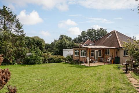 51 Thrigby Road, Chessington, KT9 2AH