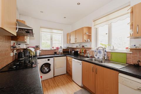 51 Thrigby Road, Chessington, KT9 2AH