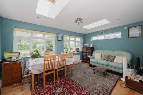 51 Thrigby Road, Chessington, KT9 2AH