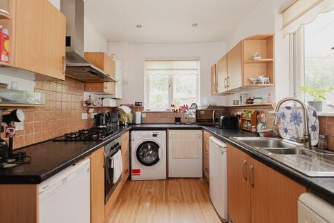 51 Thrigby Road, Chessington, KT9 2AH