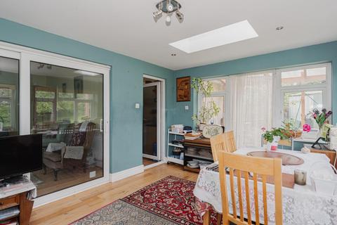 51 Thrigby Road, Chessington, KT9 2AH