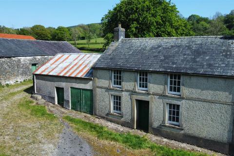 3 bedroom property with land for sale - Ffarmers, Llanwrda
