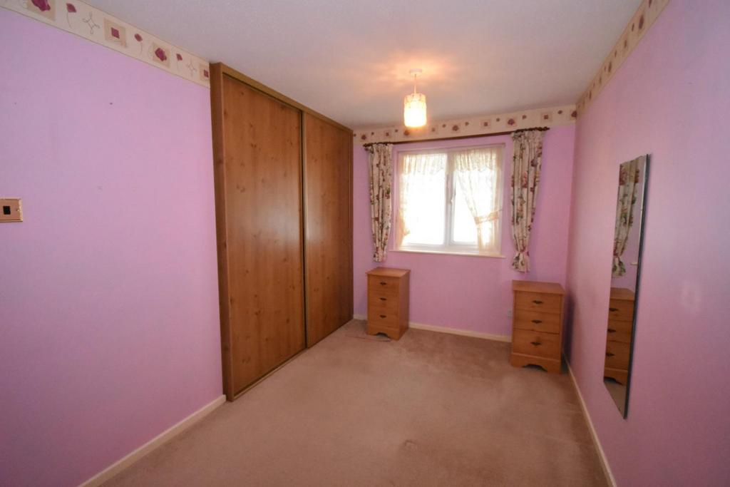 Bedroom 1.jpg