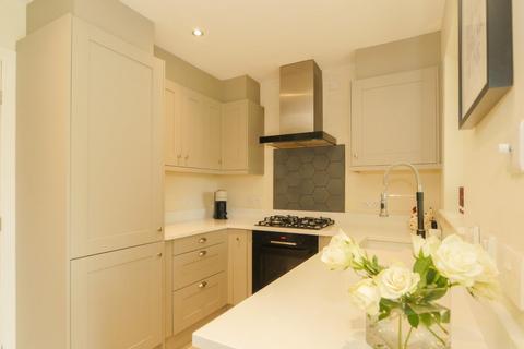 27 Cornstone Fold, Leeds, LS12 5SX
