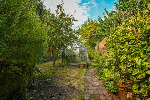 2 bedroom cottage for sale, 24 St. Marys Street, Bridgnorth