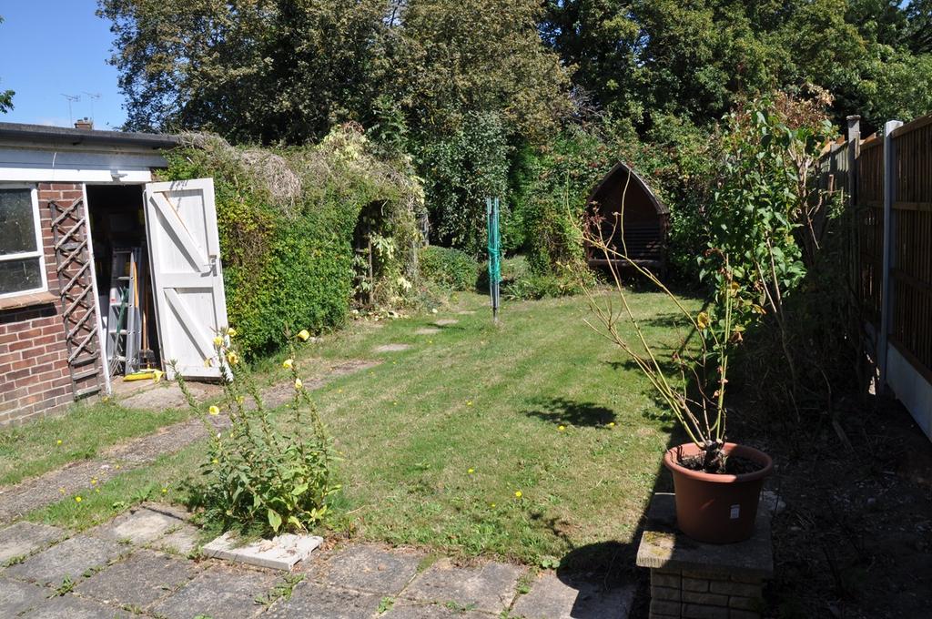 Chignal Road, Chelmsford, CM1 3 bed semidetached bungalow for sale £415,000