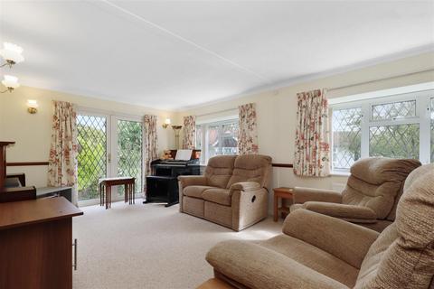 3 bedroom park home for sale, Deanland Wood Park, Golden Cross, Hailsham