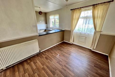 3 bedroom semi-detached house for sale, Weaver Close, Brierley Hill, DY5 4QN
