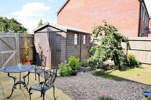 3 bedroom semi-detached house for sale - Clover Grove, Calne