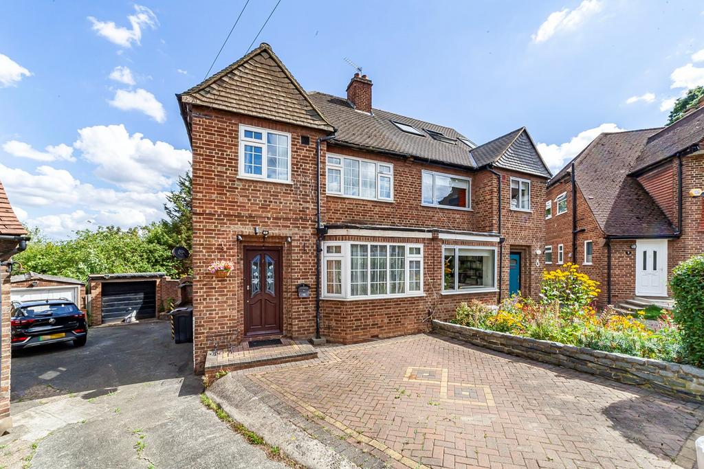 Sunset Gardens, London, SE25 3 bed semidetached house for sale £750,000